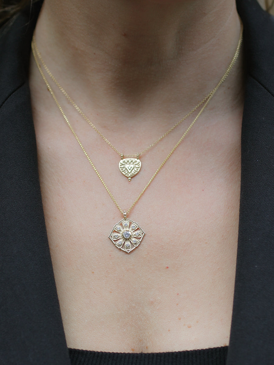 14K Daisy Diamond Necklace