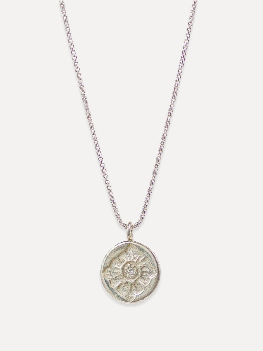 Lulu Flower Petite Necklace