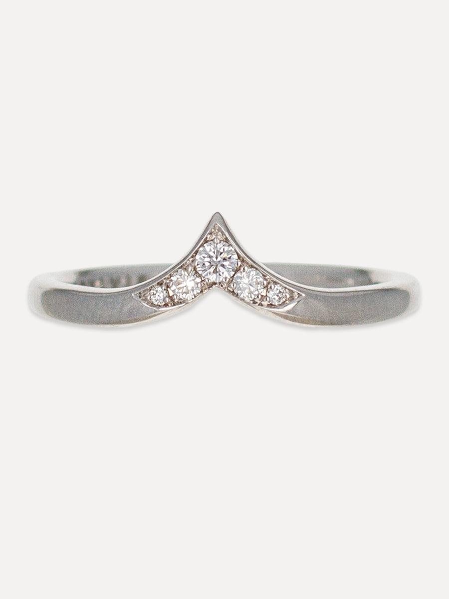 14K Pointed Five Diamond Contour Band