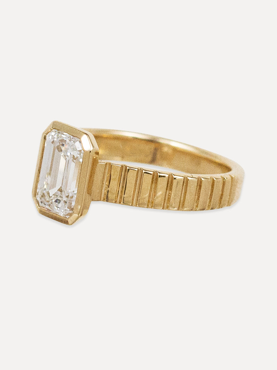 14k Emerald Cut Diamond Fluted Ring