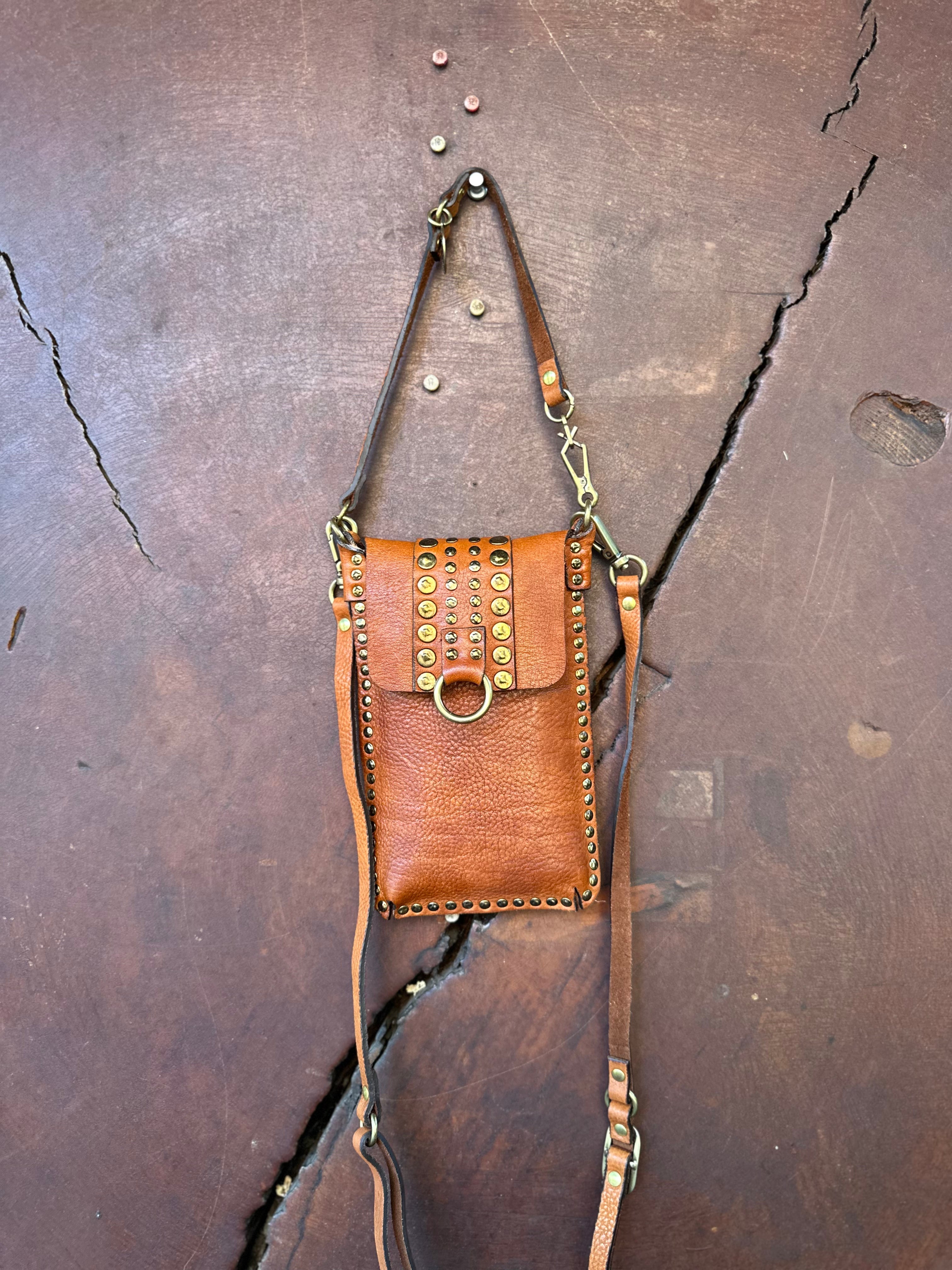 Kura Phone Case in Burgundy Leather