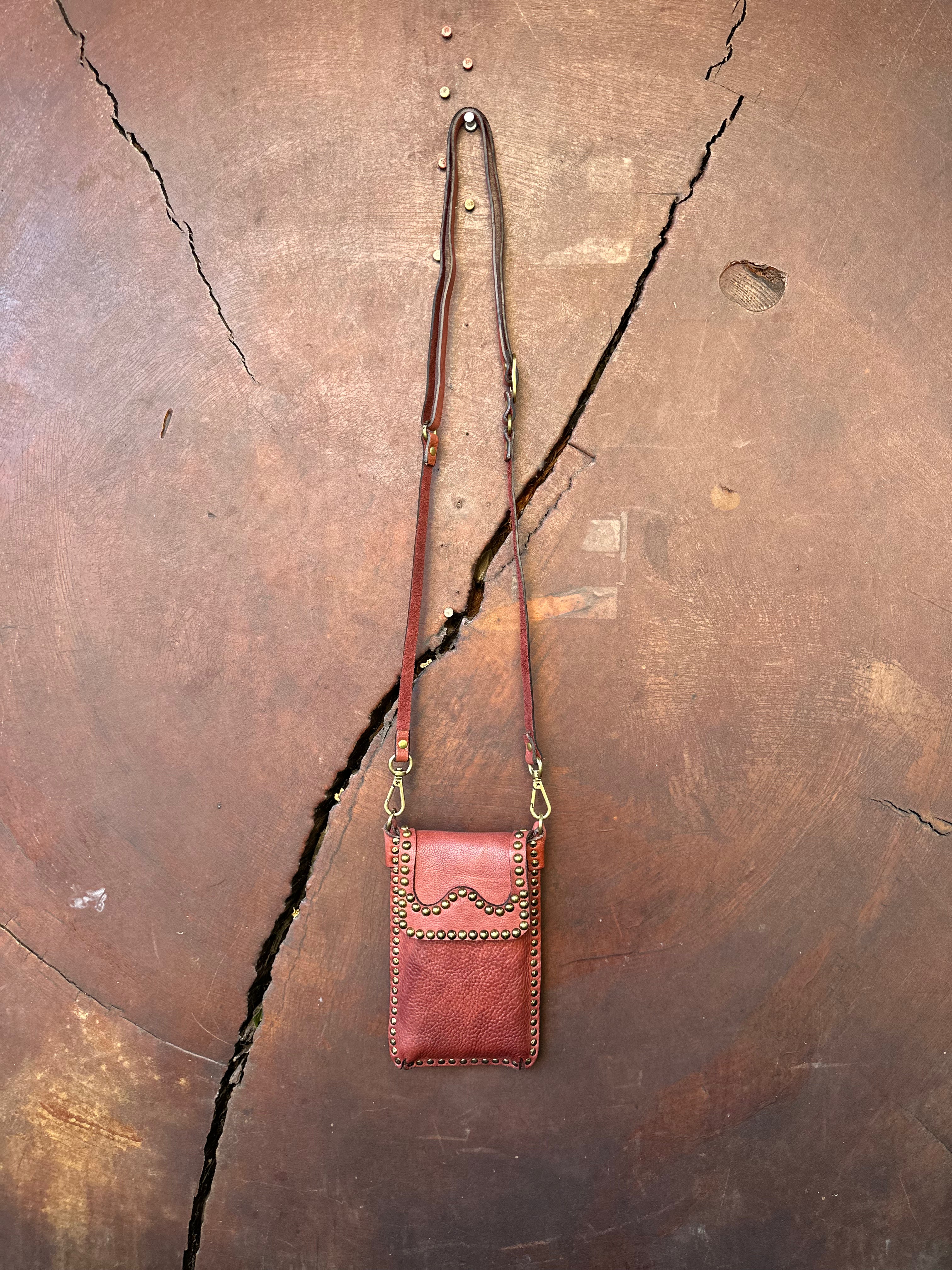 Ametista Phone Case in Burgundy Leather