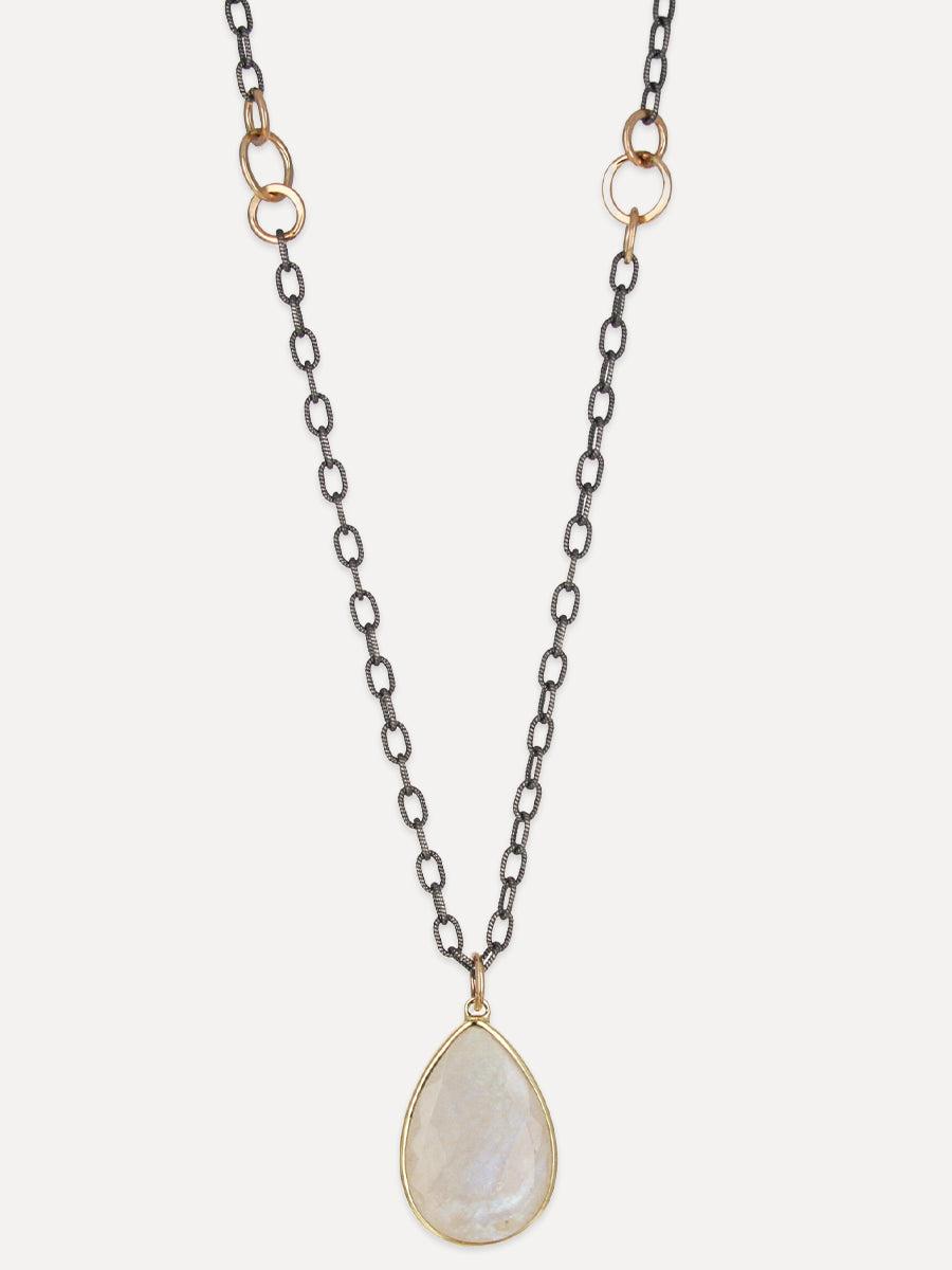 Leger Necklace