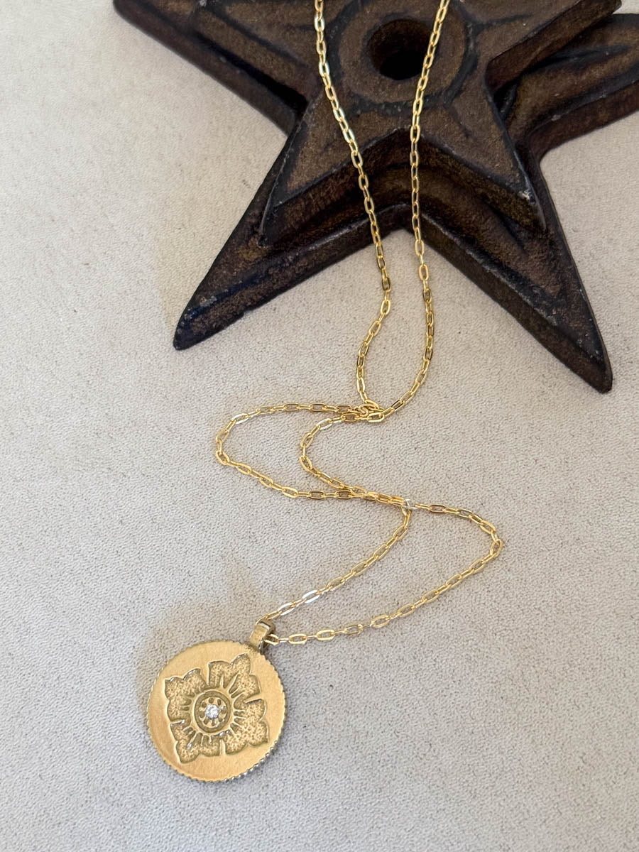 Lulu Flower Necklace - Large