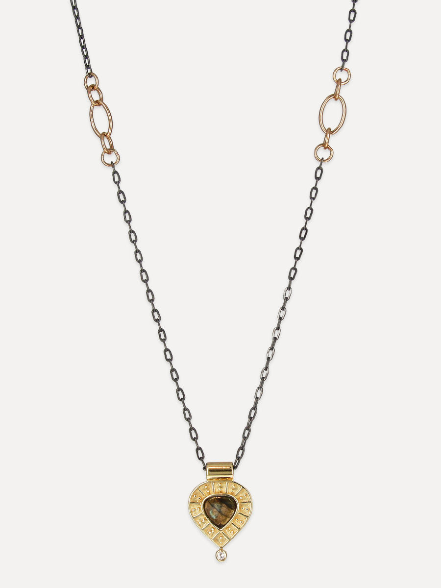Priva Necklace