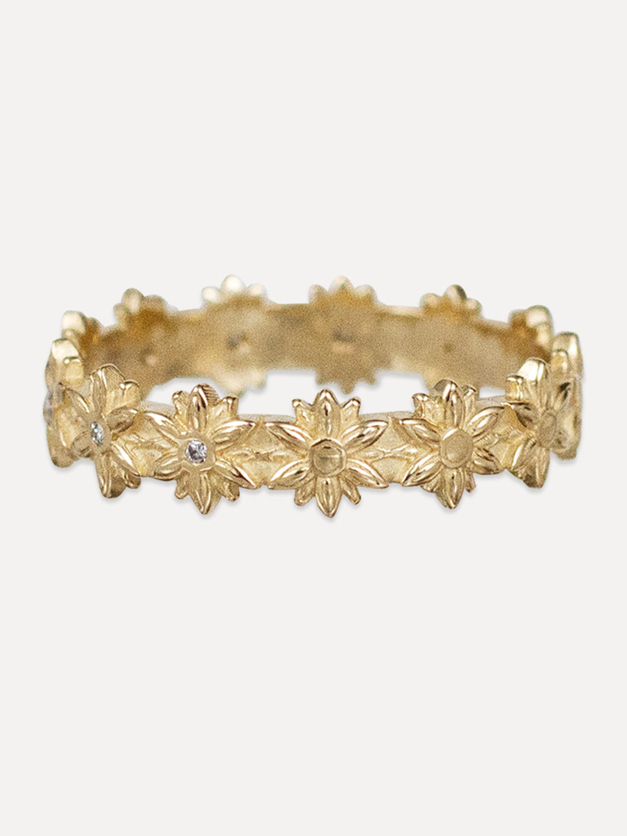 14K Diamond Daisy Chain Band