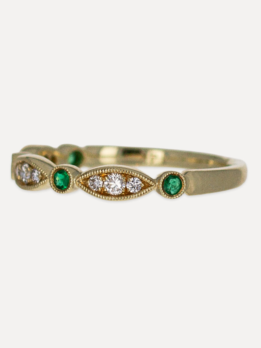 14K Legacy Emerald & Diamond Vintage Milgrain Band