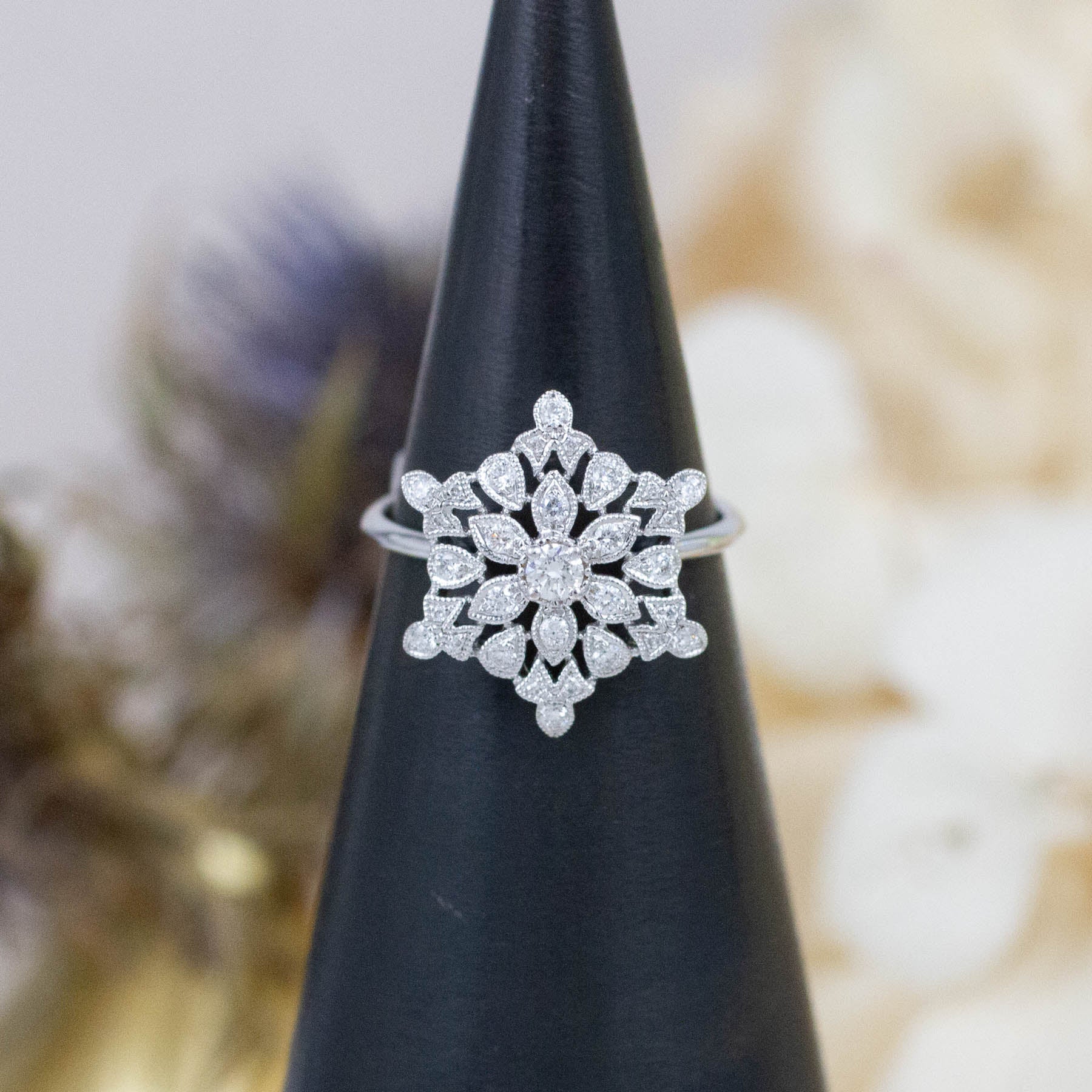 18K Diamond Deco Flower Burst Ring