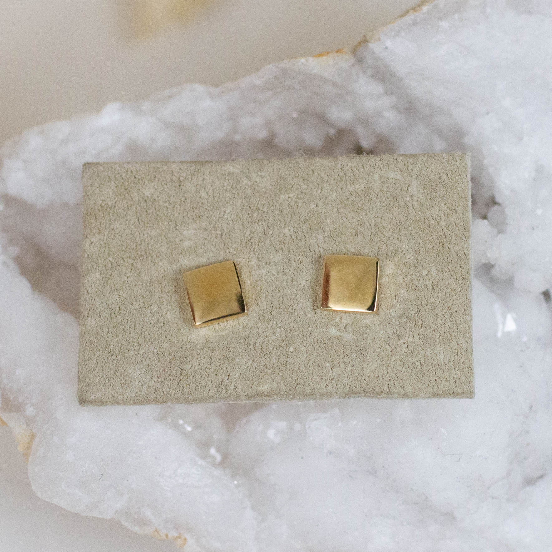14K Simple Square Posts