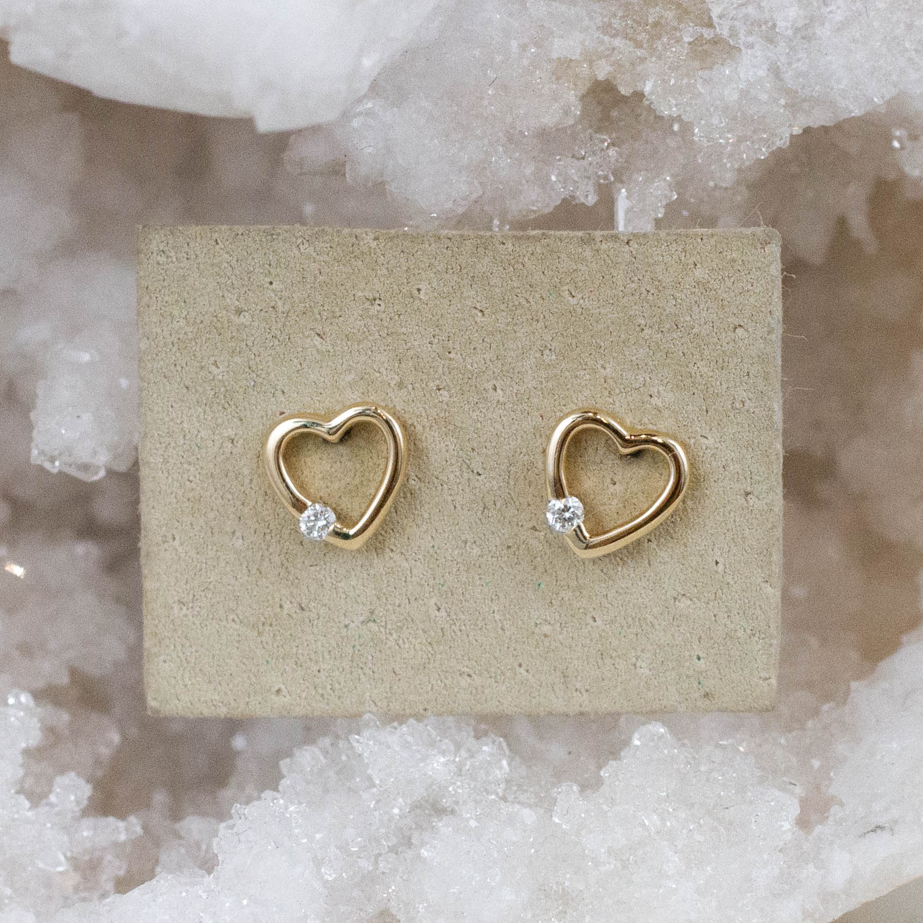 14K Diamond Micro Heart Stud